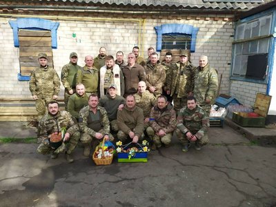 Великдень бійців 102 бригади на фронті Великдень бійців 102 бригади на фронті