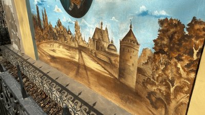 Вуличний розпис (мурал) на стіні будівлі Вуличний розпис (мурал) на стіні будівлі