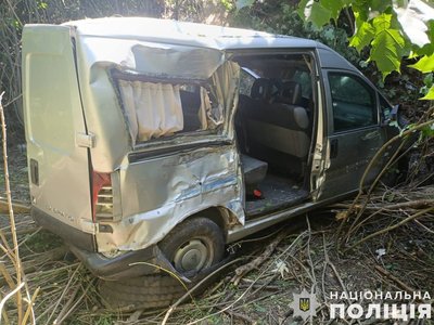 На Львівщині зіткнулись маршрутка та бус: постраждало двоє людей На Львівщині зіткнулись маршрутка та бус: постраждало двоє людей