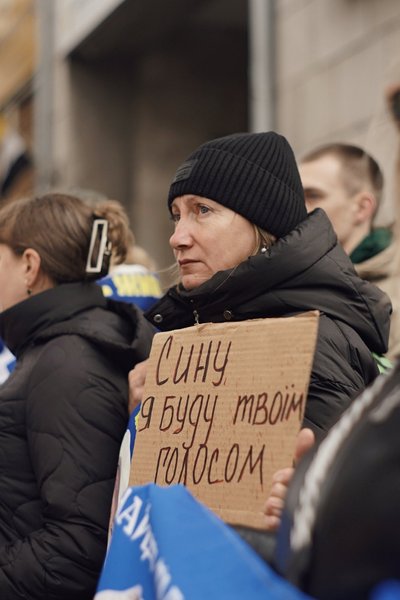 Акція на підтримку полонених і безвісти зниклих відбулася в Житомирі Акція на підтримку полонених і безвісти зниклих відбулася в Житомирі