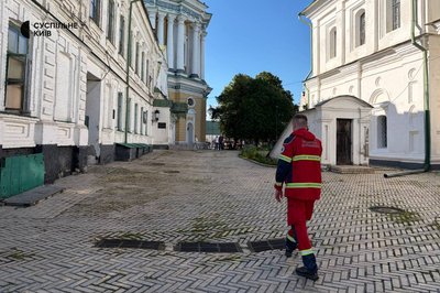 Києво-Печерська лавра частково відновила свою роботу Києво-Печерська лавра частково відновила свою роботу