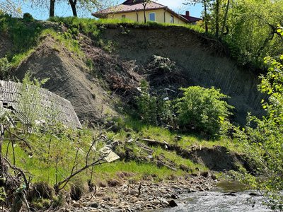 обвал ґрунту, Косів, річка Рибниця обвал ґрунту, Косів, річка Рибниця