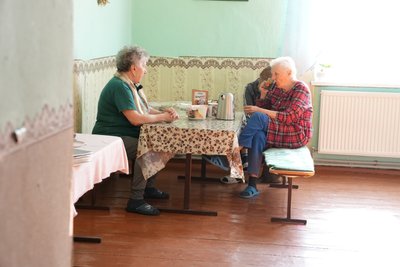 Прихисток, Семаківці, їдальня, люди Прихисток, Семаківці, їдальня, люди