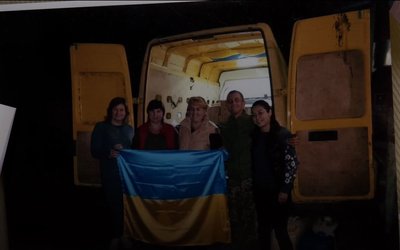"Зневіри немає": як у Мельниках на Черкащині волонтери працюють в умовах відключення світла "Зневіри немає": як у Мельниках на Черкащині волонтери працюють в умовах відключення світла