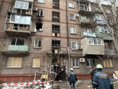 У Запоріжжі через нічний обстріл росіян поранені 5 людей, серед яких діти У Запоріжжі через нічний обстріл росіян поранені 5 людей, серед яких діти