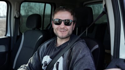 Грошей на поточний ремонт місцевих доріг на Чернігівщині немає: з чим це пов'язано та що кажуть водії про стан доріг Грошей на поточний ремонт місцевих доріг на Чернігівщині немає: з чим це пов'язано та що кажуть водії про стан доріг