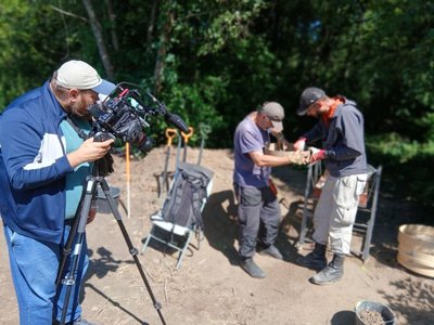 «Пам’ять землі»: рівненський режисер Віктор Булига зняв фільм про ексгумацію жертв Волинської трагедії «Пам’ять землі»: рівненський режисер Віктор Булига зняв фільм про ексгумацію жертв Волинської трагедії