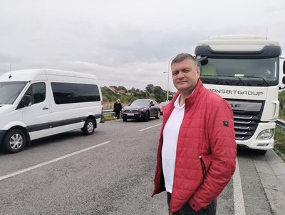 Скільки годин водії стоять в черзі на ПП "Устилуг" на Волині