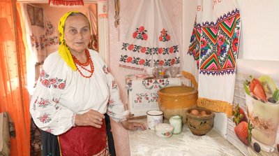 "Яка паска — такий і рік": черкащанка випікає паски за старовинним рецептом "Яка паска — такий і рік": черкащанка випікає паски за старовинним рецептом
