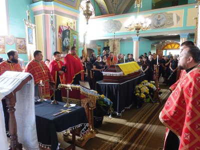 На Закарпатті попрощалися із полеглим захисником Русланом Шакалісом На Закарпатті попрощалися із полеглим захисником Русланом Шакалісом