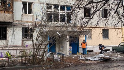 Що відбувається на місці удару по Дніпру на ранок 23 листопада Що відбувається на місці удару по Дніпру на ранок 23 листопада