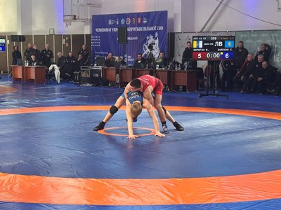 Сутичка під час чемпіонату України з вільної боротьби Сутичка під час чемпіонату України з вільної боротьби