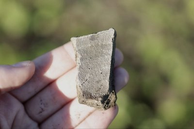 Погінський монастир, кераміка, уламок, Франківщина Погінський монастир, кераміка, уламок, Франківщина