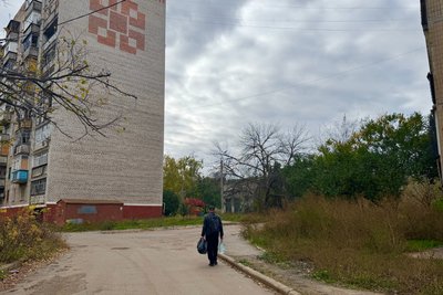 «Якщо залишимося живими, буде добре»: як живе Краматорськ під щоденними обстрілами «Якщо залишимося живими, буде добре»: як живе Краматорськ під щоденними обстрілами