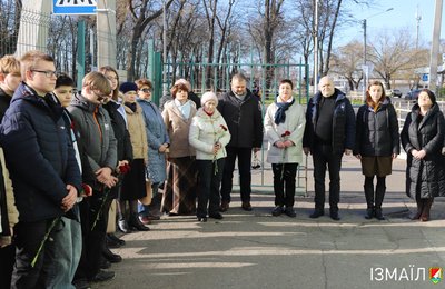 На Одещині відкрили меморіальну дошку на честь загиблого морпіха На Одещині відкрили меморіальну дошку на честь загиблого морпіха