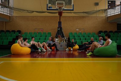 "Задача в нас була – перемогти": баскетбольний клуб СумДУ про "золото" на літній Універсіаді "Задача в нас була – перемогти": баскетбольний клуб СумДУ про "золото" на літній Універсіаді