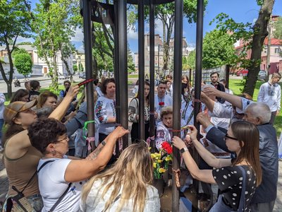 Черкащина долучилася до всеукраїнської акції "Вишита стрічка памʼяті" Черкащина долучилася до всеукраїнської акції "Вишита стрічка памʼяті"