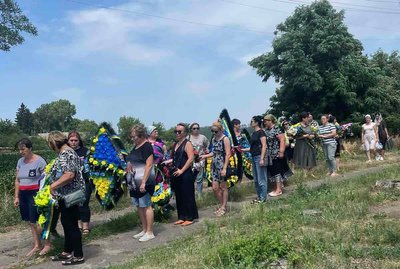 На щиті: на Черкащині попрощалися із гранатметником На щиті: на Черкащині попрощалися із гранатметником