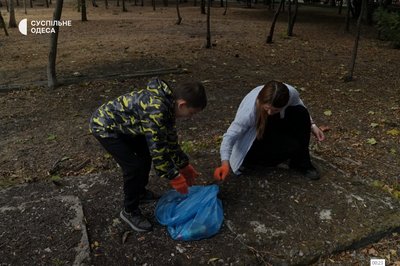 "Прагнемо зробити планету чистішою": в Одесі понад 200 людей долучилися до Всесвітнього дня прибирання "Прагнемо зробити планету чистішою": в Одесі понад 200 людей долучилися до Всесвітнього дня прибирання