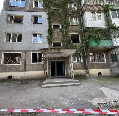 Під'їзд багатоповерхового будинку, який планують демонтувати після вибуху газу у травні 2025 року Під'їзд багатоповерхового будинку, який планують демонтувати після вибуху газу у травні 2025 року