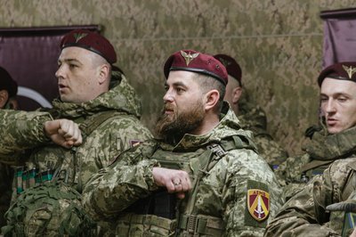 Воїнам житомирської 95-ї бригади вручили державні та відомчі нагороди Воїнам житомирської 95-ї бригади вручили державні та відомчі нагороди