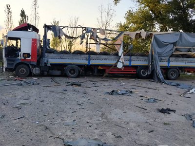 Армія РФ понад 20 разів атакувала три райони Дніпропетровщини: понівечені заправка, авто і трактори Армія РФ понад 20 разів атакувала три райони Дніпропетровщини: понівечені заправка, авто і трактори