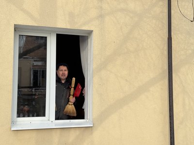 “Я не могла вийти з хати”: як рятували 87-річну сум’янку після російського удару “Я не могла вийти з хати”: як рятували 87-річну сум’янку після російського удару