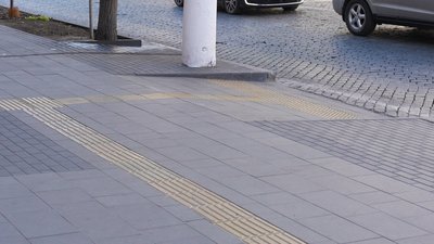 «Не робіть для нас без нас»: у Кропивницькому перевірили безбар’єрний маршрут «Не робіть для нас без нас»: у Кропивницькому перевірили безбар’єрний маршрут