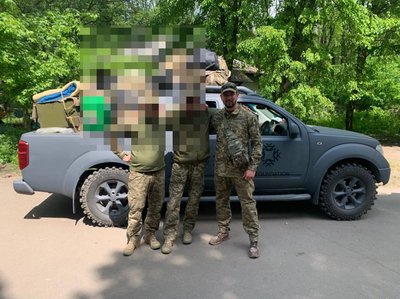 "Це наш дім. Ніхто нікуди не піде". Історія вчителя фізики з Херсона, який доєднався до ЗСУ "Це наш дім. Ніхто нікуди не піде". Історія вчителя фізики з Херсона, який доєднався до ЗСУ