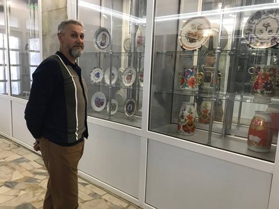 "Розписую гільзи замість дзвінкої порцеляни" — художник із Житомирщини Олександр Мкртчян "Розписую гільзи замість дзвінкої порцеляни" — художник із Житомирщини Олександр Мкртчян