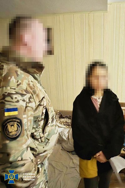 Пару з Харківщини, яка під легендою про волонтерство шпигувала за ЗСУ, засудили до 15 років тюрми Пару з Харківщини, яка під легендою про волонтерство шпигувала за ЗСУ, засудили до 15 років тюрми