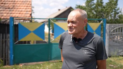 "Коли виліт, коли приліт — навчилися розрізняти". Жителі Маломихайлівки на Синельниківщині про посилення атак РФ "Коли виліт, коли приліт — навчилися розрізняти". Жителі Маломихайлівки на Синельниківщині про посилення атак РФ