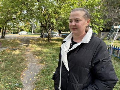"Машина була перевернута": що розповіли очевидці про руйнування спортмайданчика у Полтаві "Машина була перевернута": що розповіли очевидці про руйнування спортмайданчика у Полтаві