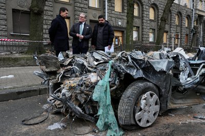 Російський БПЛА летів неподалік від місця перемовин Стармера та Зеленського — The Guardian Російський БПЛА летів неподалік від місця перемовин Стармера та Зеленського — The Guardian