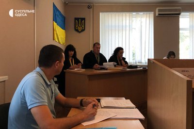 Допомагав росіянам вербувати людей: в Одесі судять пенсіонера СБУ з Херсона Допомагав росіянам вербувати людей: в Одесі судять пенсіонера СБУ з Херсона