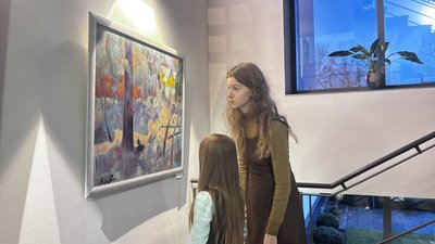 "Різдвяні ритми": в Ужгороді відкрили виставку художника Аттіли Коприви і його учениць "Різдвяні ритми": в Ужгороді відкрили виставку художника Аттіли Коприви і його учениць