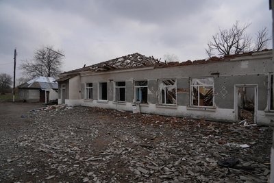 "Куди не їдь — то не дім". Як живуть у прифронтовому Дебальцевому на Дніпропетровщині за 25 км від "сірої зони" "Куди не їдь — то не дім". Як живуть у прифронтовому Дебальцевому на Дніпропетровщині за 25 км від "сірої зони"