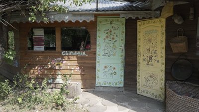 Подільські символи у сучасному мистецтві: як художниця з Вінниччини зберігає традиції через творчість Подільські символи у сучасному мистецтві: як художниця з Вінниччини зберігає традиції через творчість