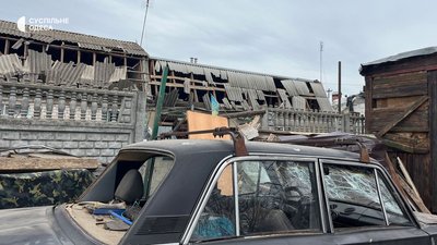 "Дах зруйнований, вікон і дверей немає": що розповіли очевидці про нічну атаку дронів на Одесу