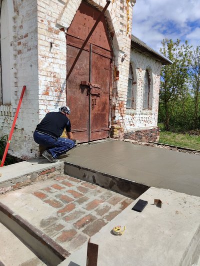 На Полтавщині меценатка ініціювала та профінансувала ремонт колишньої земської школи На Полтавщині меценатка ініціювала та профінансувала ремонт колишньої земської школи