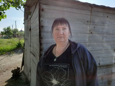 "Це так все щоденно. До вибухів ми звикли": в Оріхові під обстрілами армії РФ працюють комунальні служби та одна лікарка