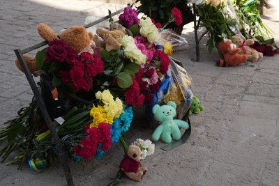 Другий день після російського удару: як у Сумах усувають наслідки атаки РФ Другий день після російського удару: як у Сумах усувають наслідки атаки РФ