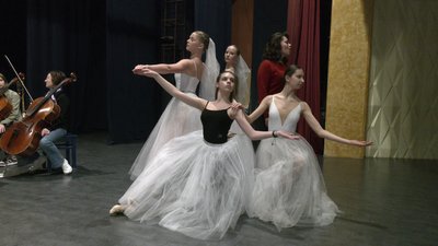 На рівнян чекає прем'єра концерту-колажу "Найкраще з мюзиклів" На рівнян чекає прем'єра концерту-колажу "Найкраще з мюзиклів"