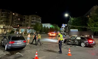 ДТП в Ужгороді: зіштовхнулися два автомобілі ДТП в Ужгороді: зіштовхнулися два автомобілі