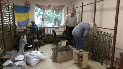 маскувальні сітки переселенець Краматорськ Сергій евакуація волонтерство допомога Дніпро бійці фронт маскувальні сітки переселенець Краматорськ Сергій евакуація волонтерство допомога Дніпро бійці фронт