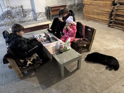 Бомбосховище на 800 людей: як місто енергетиків на Буковині переживає повітряні атаки