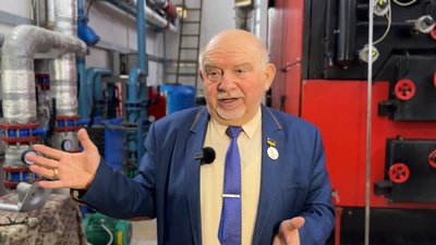 У Прилуках на території педколеджу є котельня, яка працює на агровідходах: чому не можуть опалювати сусідні заклади У Прилуках на території педколеджу є котельня, яка працює на агровідходах: чому не можуть опалювати сусідні заклади