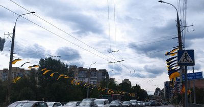 Вулиці міста прикрасили жовто-блакитними стягами, вересень 2026 року, Хмельницький