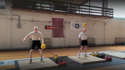 69-річний чоловік з Чернігова став дворазовим чемпіоном Європи з гирьового спорту