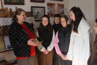 У прикордонному селі на Житомирщині діє народознавчий музей з речами, подарованими місцевими жителями У прикордонному селі на Житомирщині діє народознавчий музей з речами, подарованими місцевими жителями